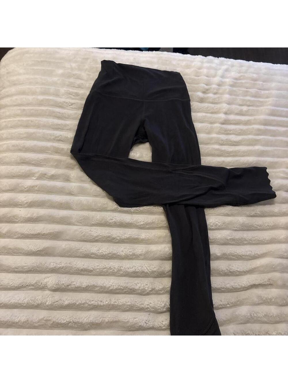 Lululemon Women's Grey and Black Legging